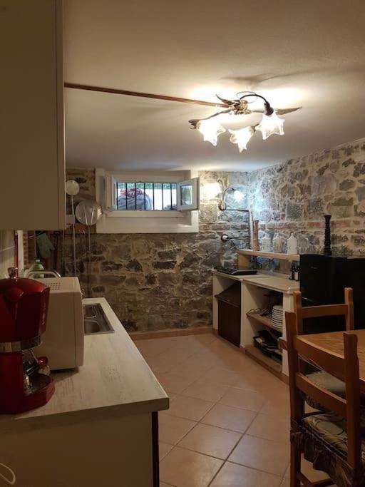 Taverna Abitazione A 15 Km Da Firenze Prato  Extérieur photo
